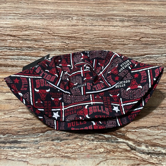 NBA Ultra Game Chicago Bulls Unisex Bucket Hat Red/Black Outdoor Streetwear